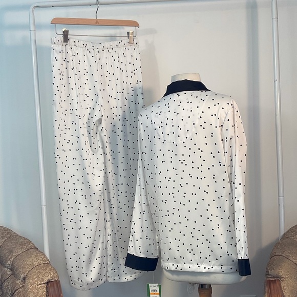 Kate Spade white and black pajama set - Picture 2 of 4